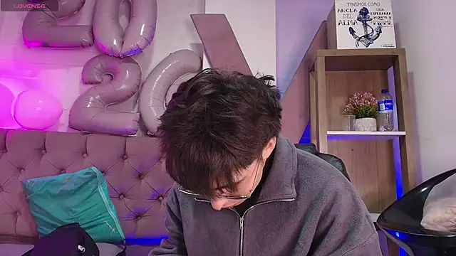 Snapshot of PepperTwink chatting on January 15, 4:10 pm PepperTwink online show from January 15, 4:10 pm