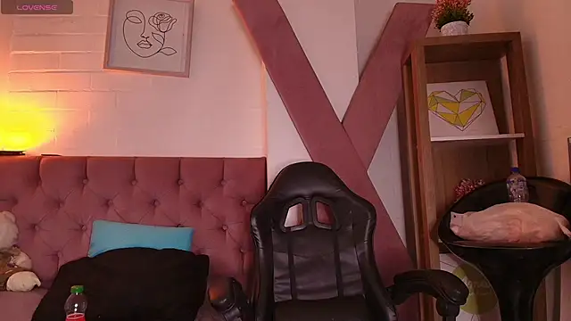 Snapshot of PepperTwink chatting on November 24, 4:40 pm PepperTwink online show from November 24, 4:40 pm