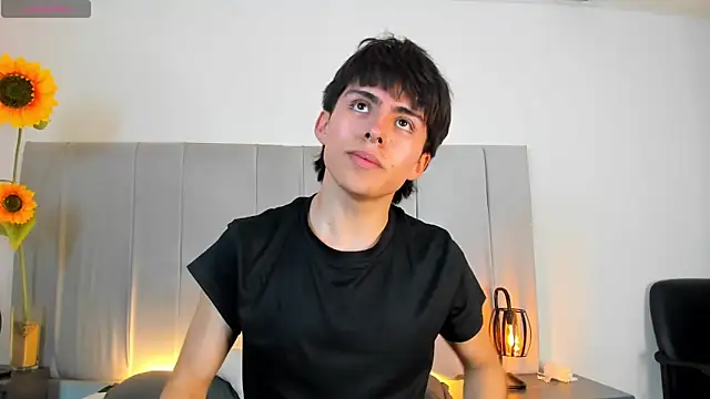 PepperTwink online show from April 15, 4:55 pm