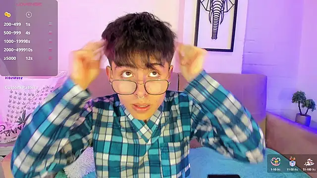 Snapshot of PepperTwink chatting on February 28, 12:52 pm PepperTwink online show from February 28, 12:52 pm
