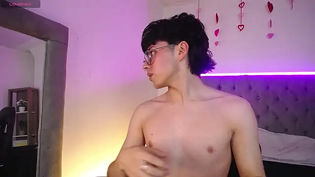 Snapshot of PepperTwink chatting on September 20, 4:56 pm PepperTwink online show from September 20, 4:56 pm