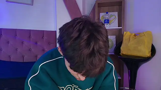 Snapshot of PepperTwink chatting on October 1, 5:28 pm PepperTwink online show from October 1, 5:28 pm