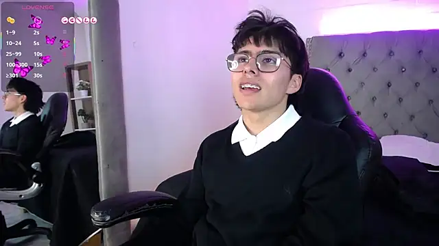 Snapshot of PepperTwink chatting on September 9, 4:27 pm PepperTwink online show from September 9, 4:27 pm