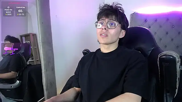 Snapshot of PepperTwink chatting on September 16, 4:30 pm PepperTwink online show from September 16, 4:30 pm