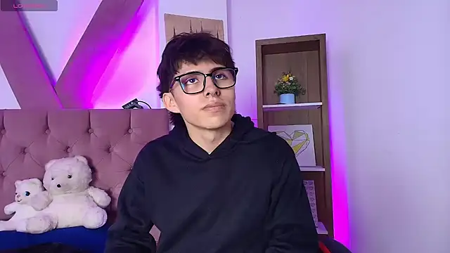 PepperTwink online show from April 4, 3:51 pm