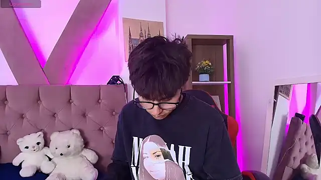 PepperTwink online show from April 9, 3:51 pm