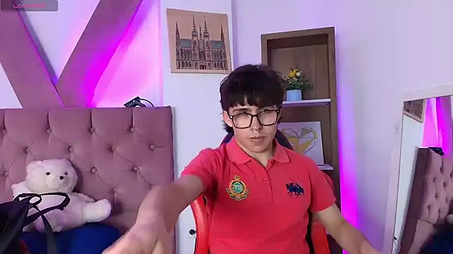 PepperTwink online show from April 7, 3:58 pm