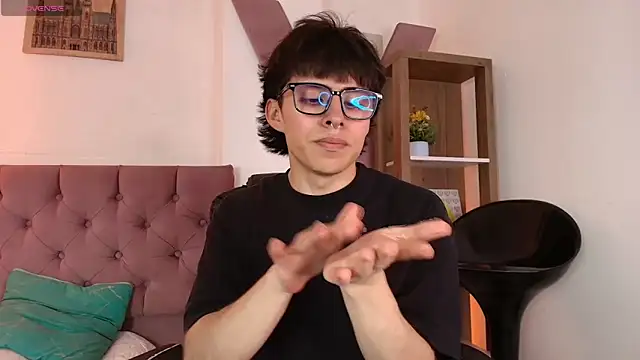 Snapshot of PepperTwink chatting on February 10, 4:39 pm PepperTwink online show from February 10, 4:39 pm