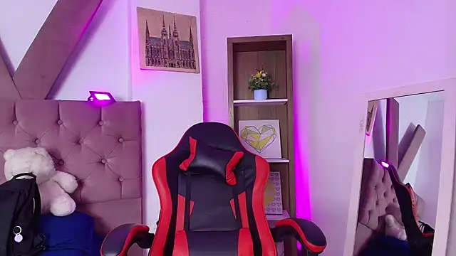 PepperTwink online show from March 29, 1:02 pm