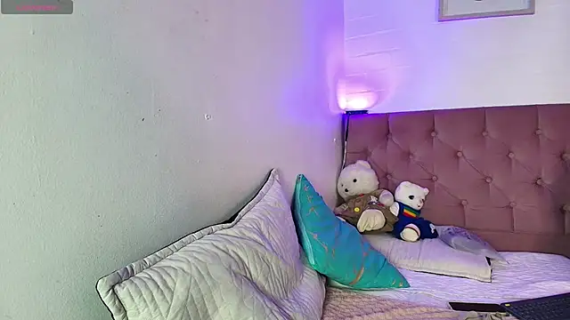 Snapshot of PepperTwink chatting on October 31, 5:31 pm PepperTwink online show from October 31, 5:31 pm