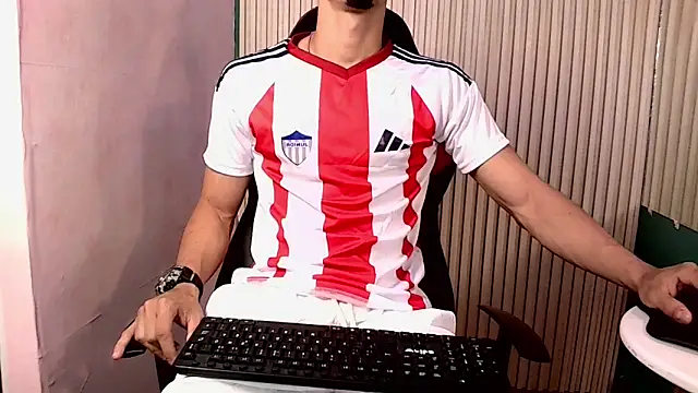 Snapshot of Becker2_ chatting on January 6, 6:45 pm Becker2 online show from January 6, 6:45 pm