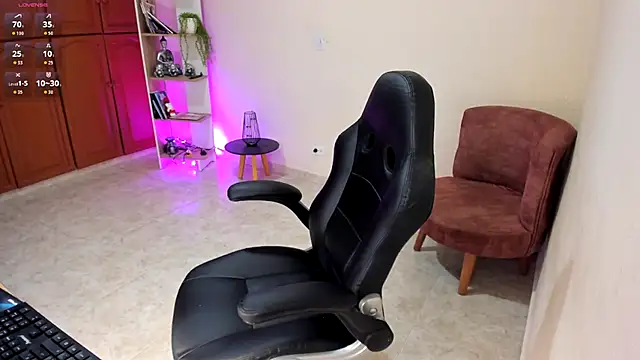 Nathalie 29 online show from December 19, 12:29 pm