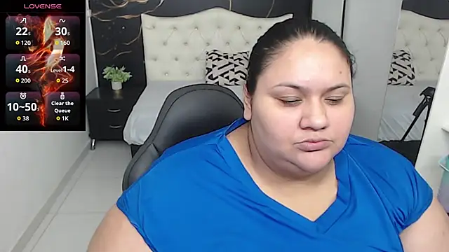 Aaliyah11 online show from October 14, 1:28 am