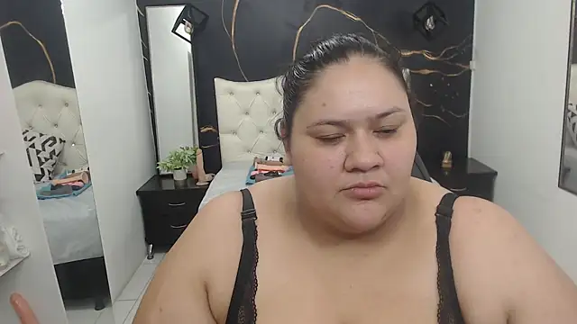 Aaliyah11 online show from March 18, 2:40 am