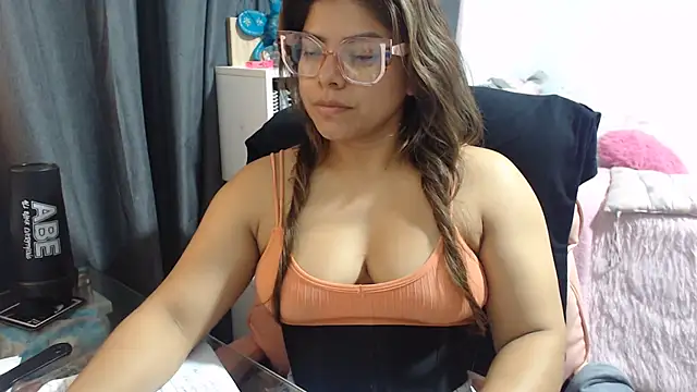 Snapshot of KatteAngelLat chatting on June 8, 12:05 am KatteAngelLat online show from June 8, 12:05 am