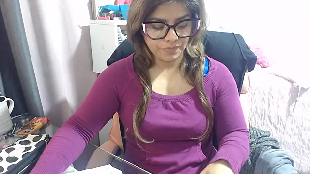 Snapshot of KatteAngelLat chatting on July 10, 12:21 am KatteAngelLat online show from July 10, 12:21 am