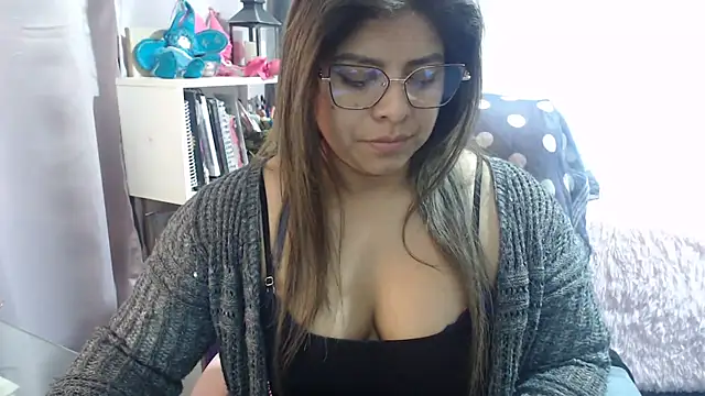 Snapshot of KatteAngelLat chatting on October 30, 1:04 am KatteAngelLat online show from October 30, 1:04 am