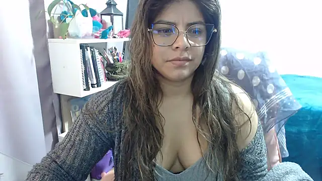 Snapshot of KatteAngelLat chatting on November 12, 11:52 pm KatteAngelLat online show from November 12, 11:52 pm