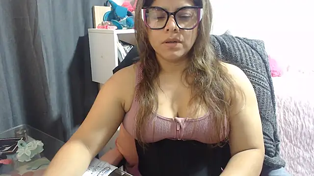 Snapshot of KatteAngelLat chatting on June 27, 12:38 am KatteAngelLat online show from June 27, 12:38 am
