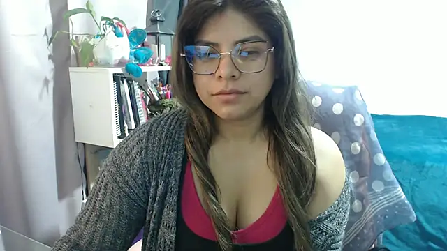 Snapshot of KatteAngelLat chatting on November 19, 12:54 am KatteAngelLat online show from November 19, 12:54 am