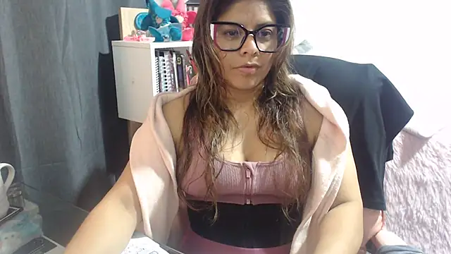 Snapshot of KatteAngelLat chatting on June 23, 1:14 am KatteAngelLat online show from June 23, 1:14 am