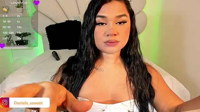 Danielaangelina online show from September 28, 6:20 am