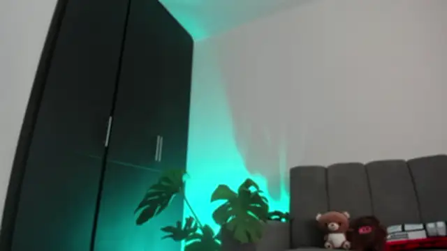 ggor4w33 online show from March 5, 12:57 pm