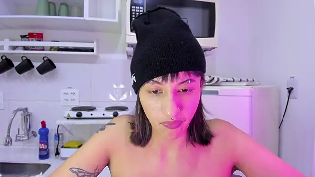 ggor4w33 online show from October 31, 12:51 am