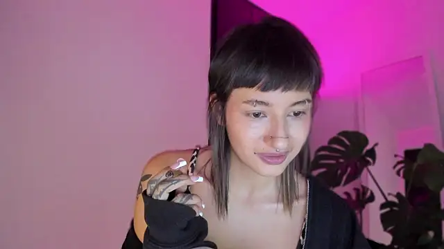 ggor4w33 online show from February 24, 10:49 am