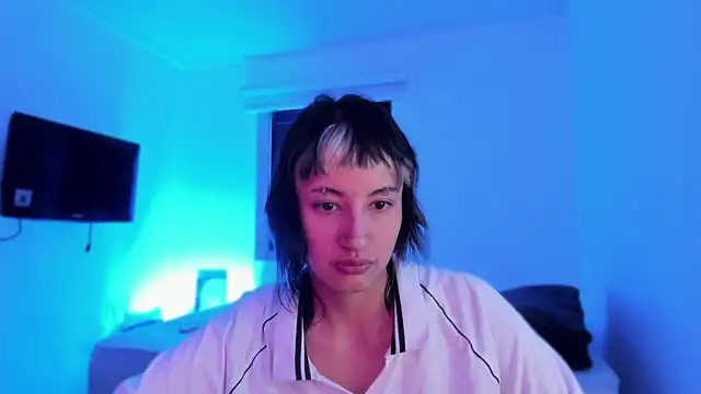 ggor4w33 online show from April 2, 10:11 am