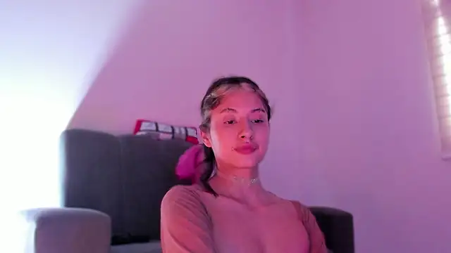 ggor4w33 online show from March 17, 8:45 pm