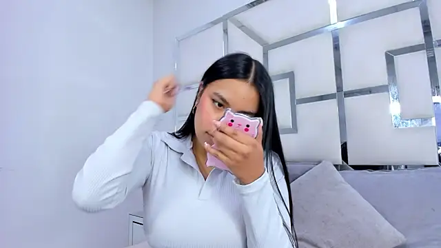 ZoeWan69 online show from November 1, 11:37 am