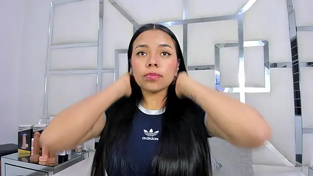 ZoeWan69 online show from November 11, 11:38 am