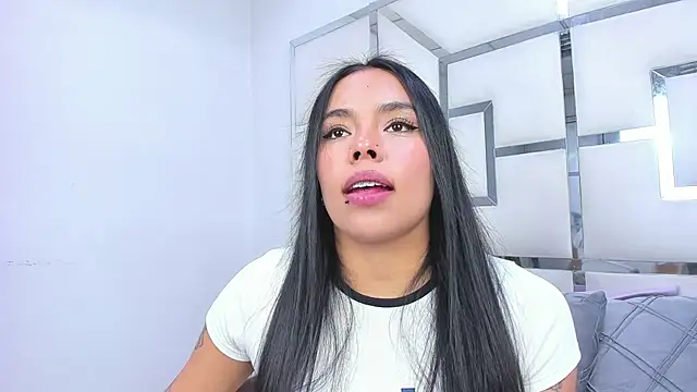 ZoeWan69 online show from March 13, 2:00 pm