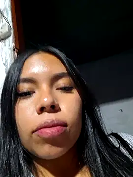 Snapshot of ZoeWan69 chatting on June 28, 1:01 am ZoeWan69 online show from June 28, 1:01 am