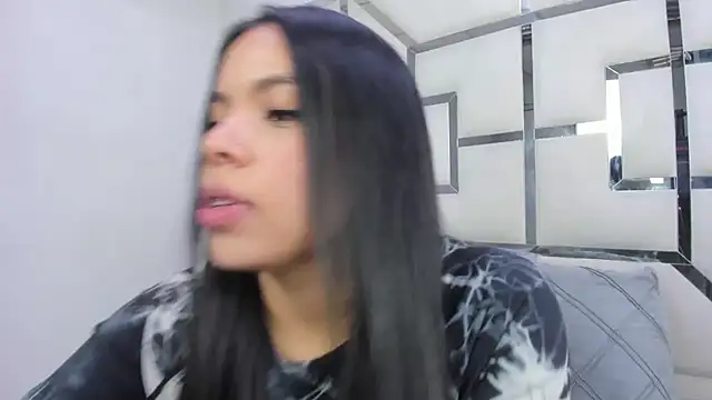 ZoeWan69 online show from March 18, 2:08 pm