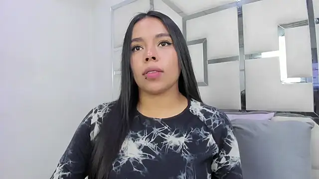 ZoeWan69 online show from April 7, 2:08 pm