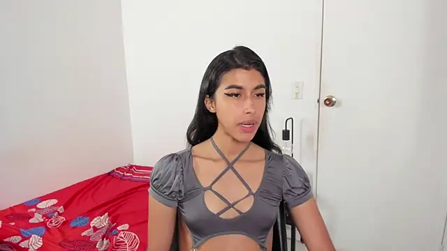 Snapshot of Mazikeen__18 chatting on May 26, 1:53 pm Mazikeen 18 online show from May 26, 1:53 pm