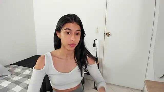 Mazikeen  18 online show from March 20, 1:45 pm