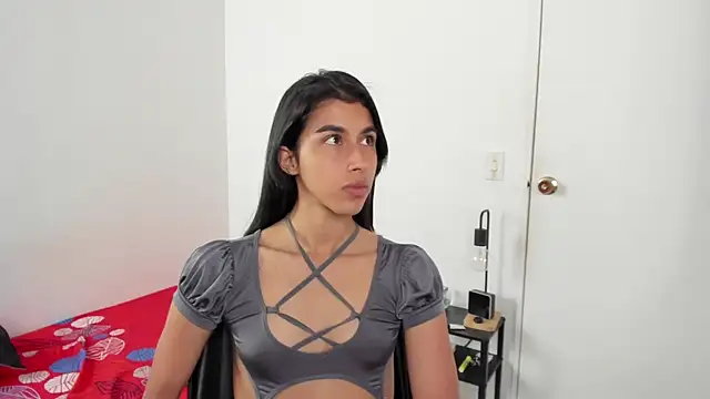 Snapshot of Mazikeen__18 chatting on May 7, 1:47 pm Mazikeen 18 online show from May 7, 1:47 pm