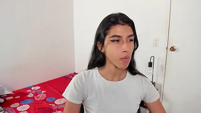 Snapshot of Mazikeen__18 chatting on June 16, 1:11 pm Mazikeen 18 online show from June 16, 1:11 pm