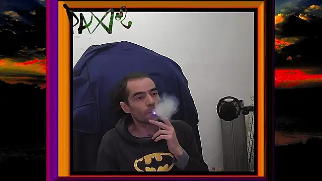 ReyDeBotones online show from March 4, 7:54 pm