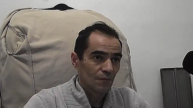 ReyDeBotones online show from March 8, 12:16 am