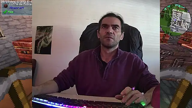 ReyDeBotones online show from April 4, 4:13 pm