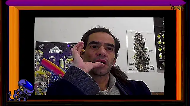 Snapshot of ReyDeBotones chatting on March 17, 1:14 am ReyDeBotones online show from March 17, 1:14 am