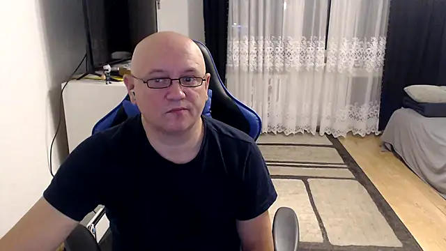 Snapshot of ruplumber chatting on October 8, 5:35 pm ruplumber online show from October 8, 5:35 pm