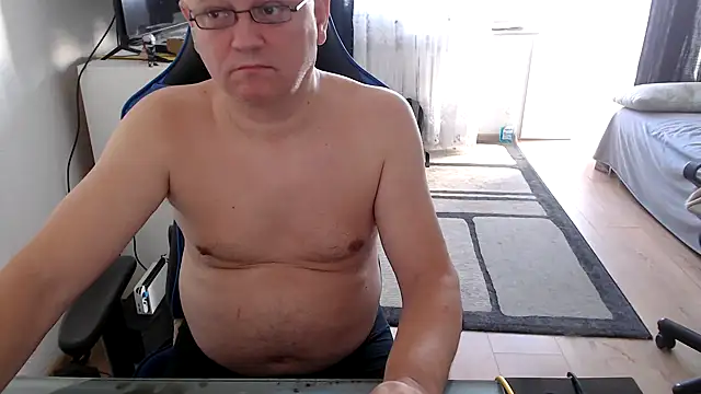 Snapshot of ruplumber chatting on September 25, 7:47 am ruplumber online show from September 25, 7:47 am