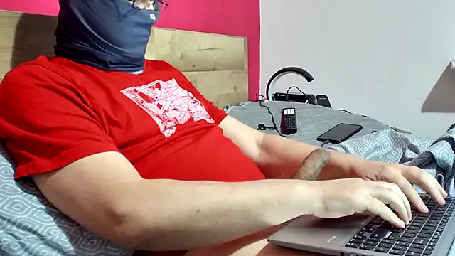 Snapshot of ruplumber chatting on March 3, 5:03 am ruplumber online show from March 3, 5:03 am