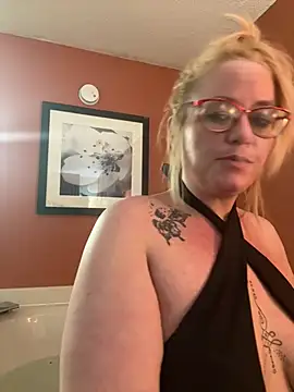 CutiepieMandii143 online show from February 21, 8:07 am