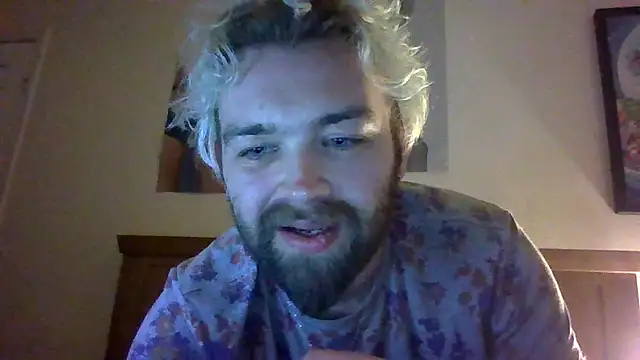 Snapshot of Aquaca1910 chatting on February 9, 6:43 am Aquaca1910 online show from February 9, 6:43 am